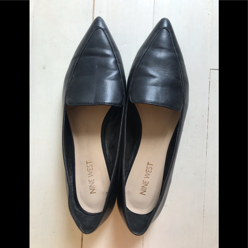 Nine West black leather point toe flats
